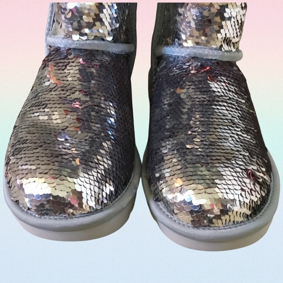 NEW UGG Classic Short Sequin Silver Pink Combe Boot - Picture 6 of 15